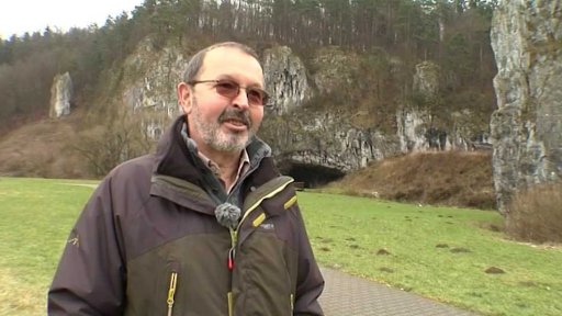 Foto - natáčení pořadu před Sloupsko-šošůvskými jeskyněmi