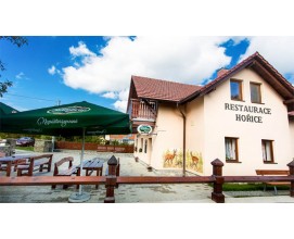 Restauraci najdete na kraji obce Hořice u Blanska, přímo  vedle parkoviště.