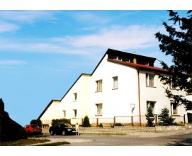 Rodinný penzion se nachází v klidné části města Blansko, který nabízí ubytování v účelně a vkusně vybavených dvou a čtyřlůžkových pokojích.