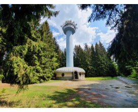Pěší trasa -> Vydejte se lesem až k prameni nejznámnější řeky Moravského krasu. Cestou zavítáte i k věži meteoradaru, která měří oblačnost nad Moravou a Slezskem.