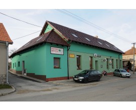 Nově rekonstruovaný penzion v malebné obci Bukovinka. V objektu se nachází i restaurace a příjemná zahrádka.